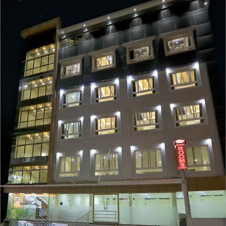 Kenz Residency Ξενοδοχείο Kochi Εξωτερικό φωτογραφία