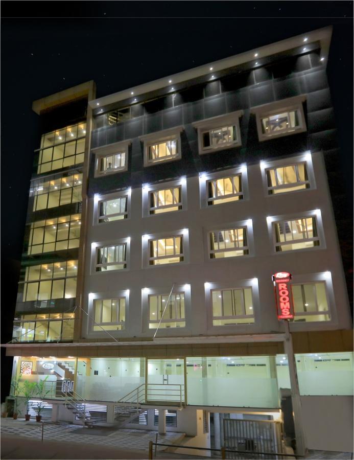 Kenz Residency Ξενοδοχείο Kochi Εξωτερικό φωτογραφία